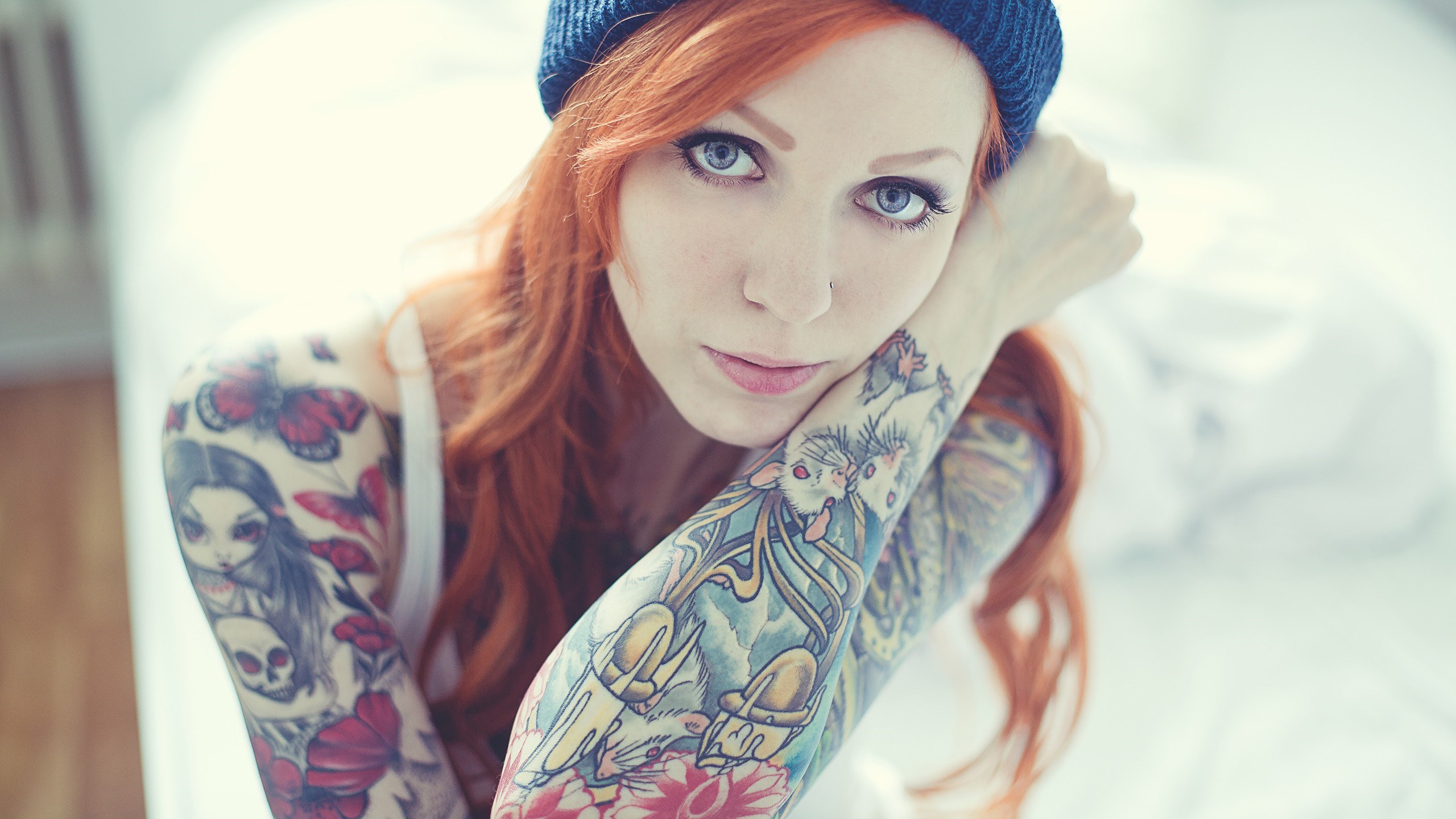 Redhead Girl Tattoos Wallpaper 2560x1440 20660