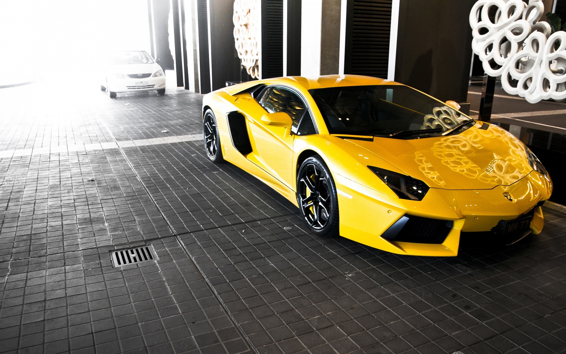 Yellow Lamborghini Aventador wallpaper