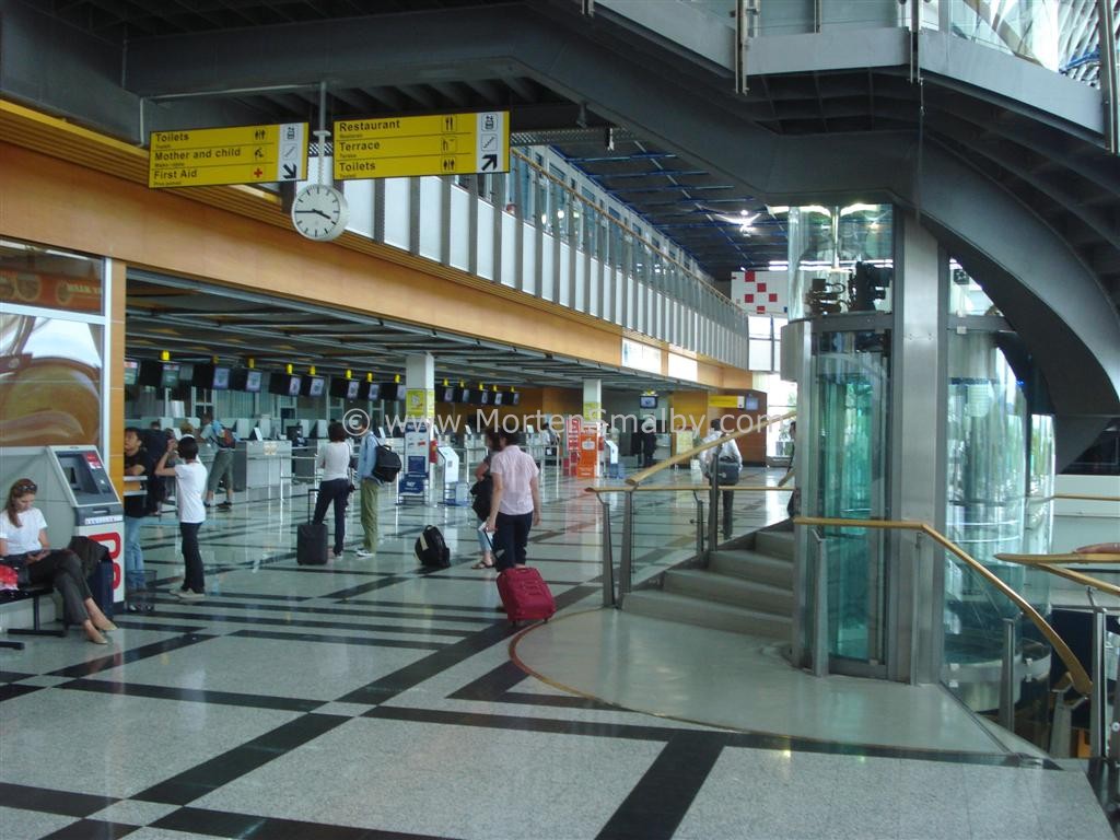 Split Airport inside the termnal