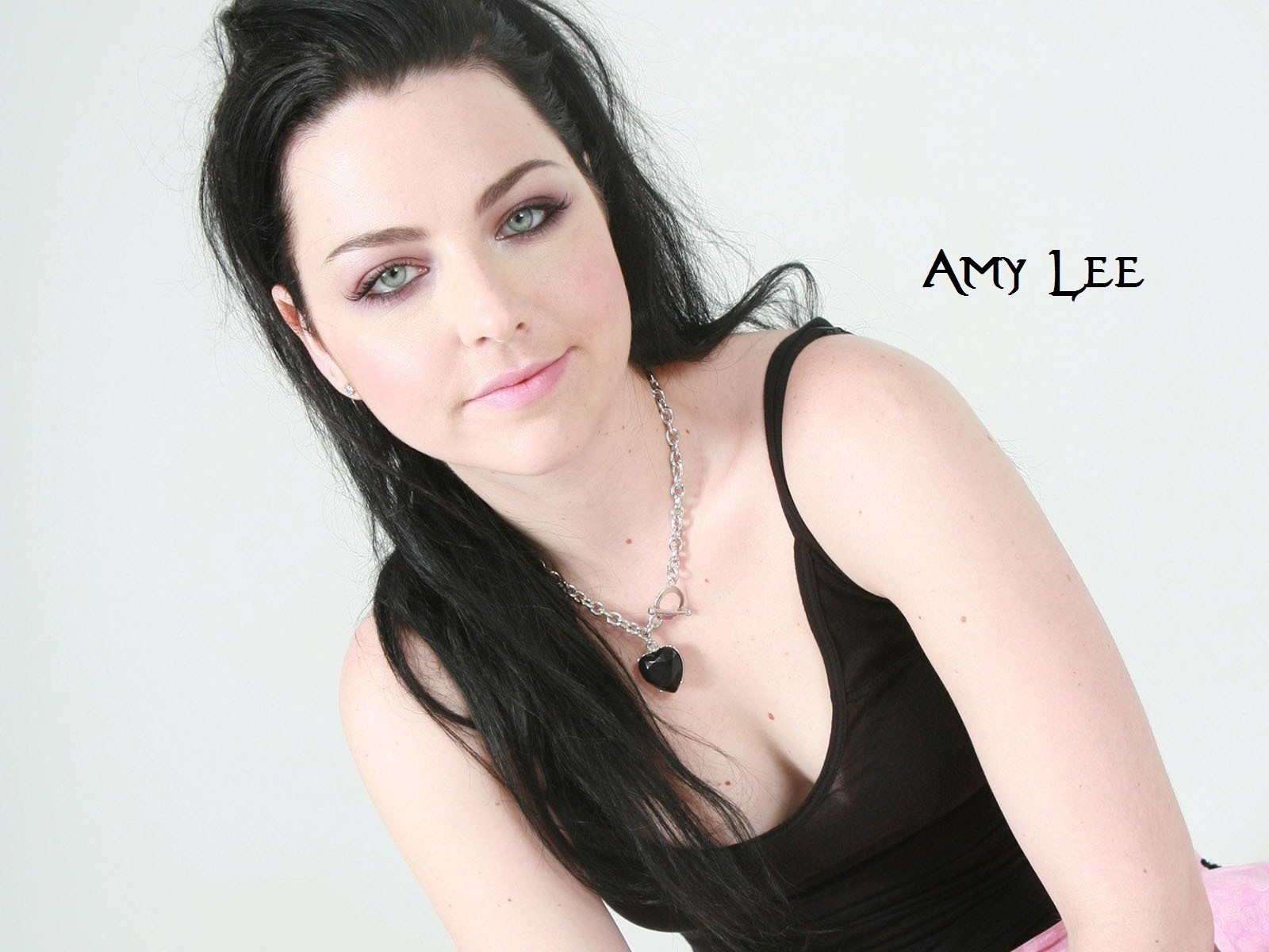 Evanescence Amy Lee BG