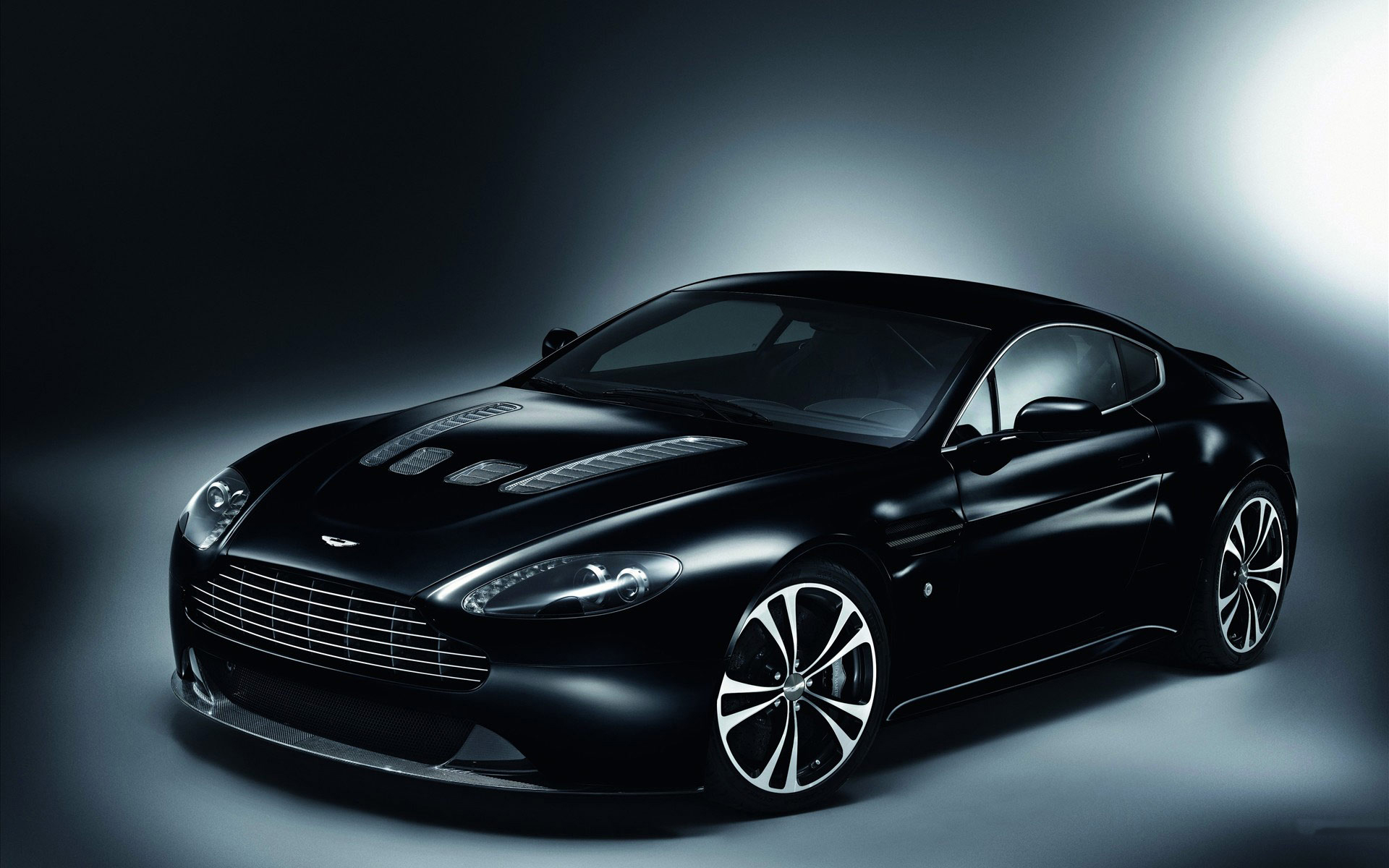 HD Aston Martin Wallpapers