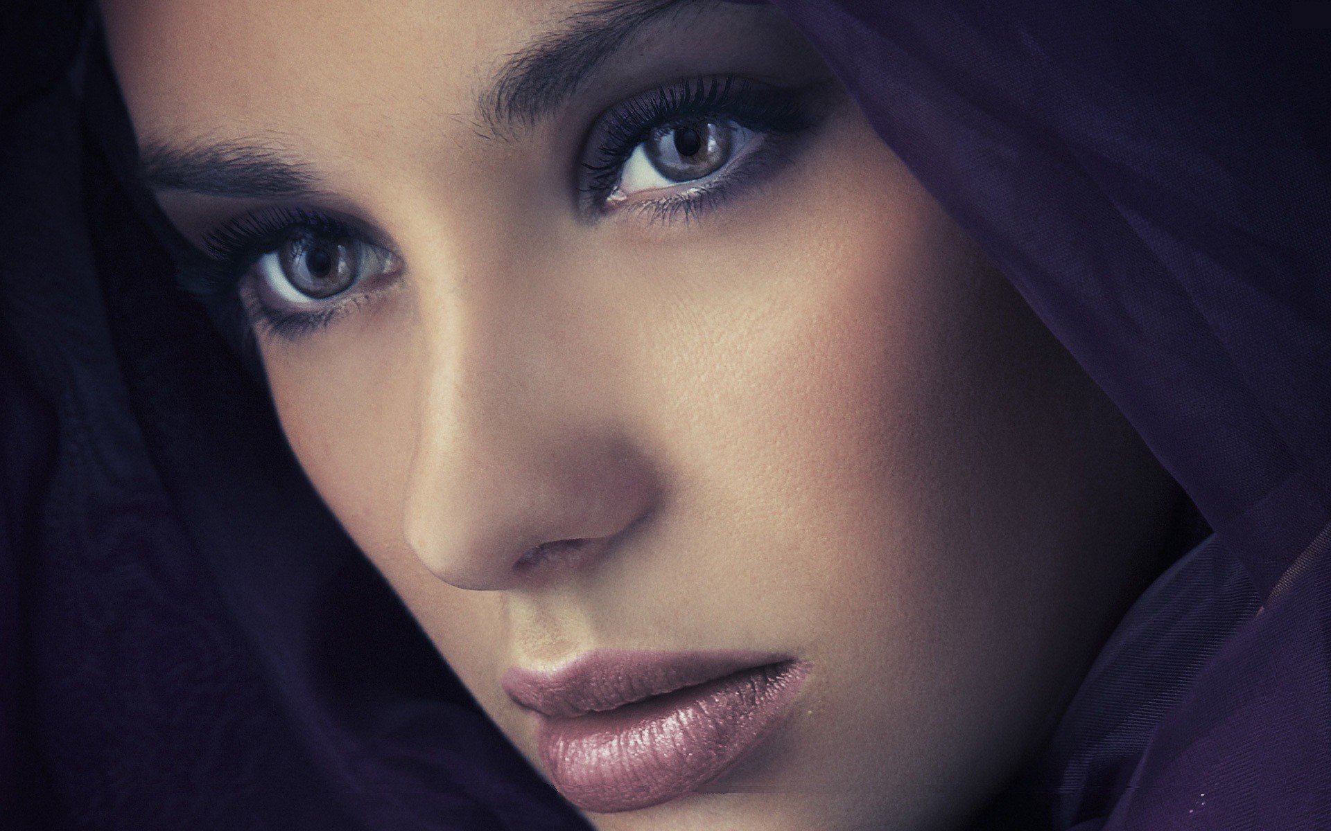 Beautiful Arab Girl Close-Up Photo