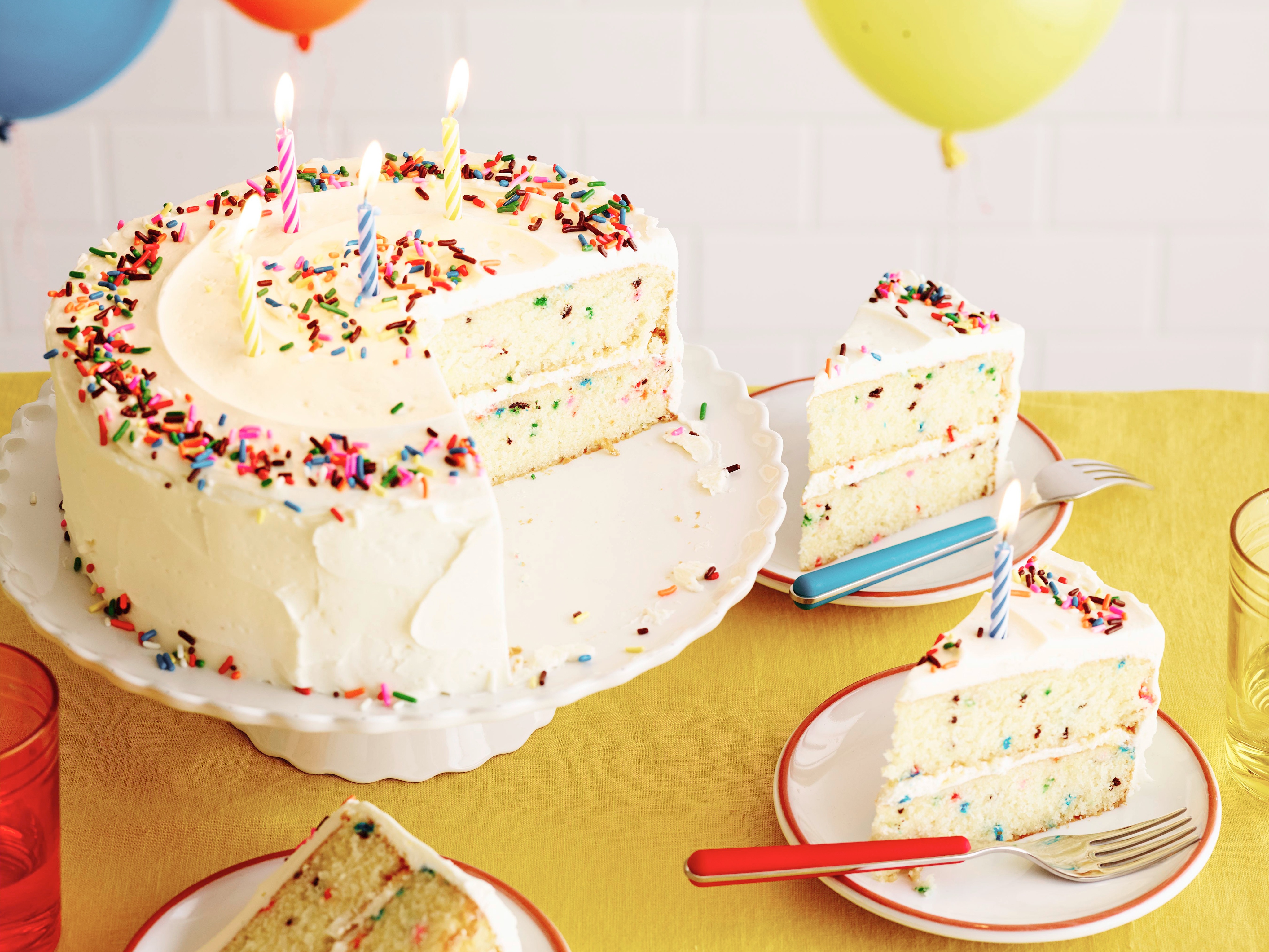 Confetti Party! This confetti birthday cake ...