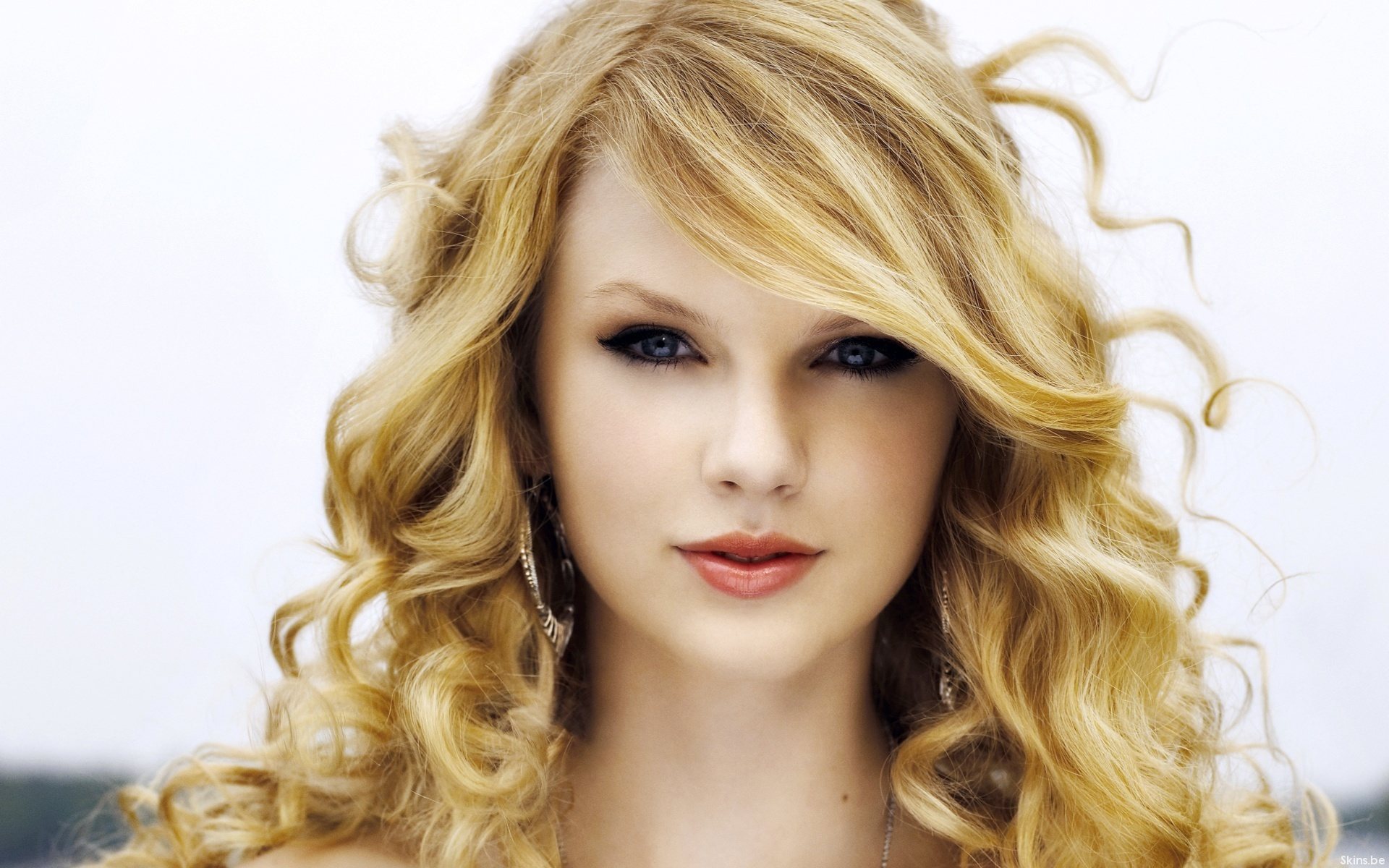 Taylor Swift Blonde Hair Hdwallpapersdownloadcom 1920x1200px