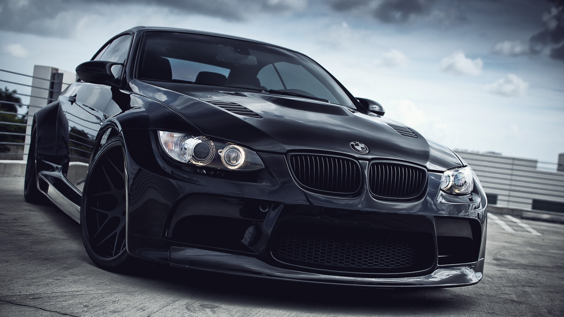 BMW M3- Photo#01