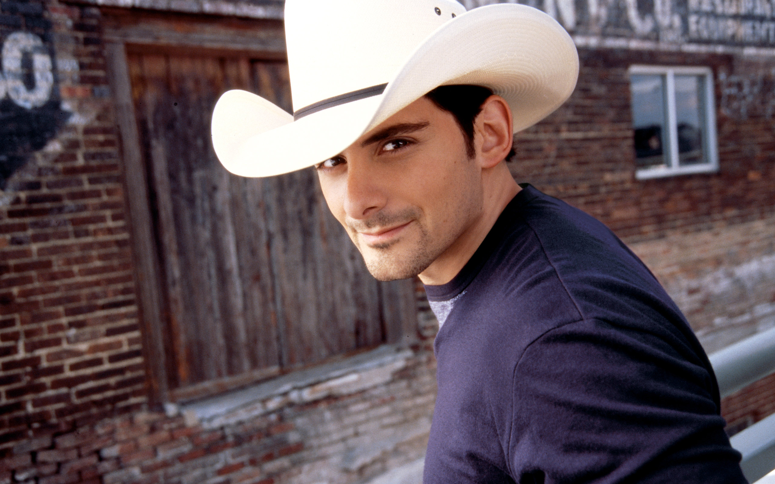 Brad Paisley Will Be Bringing the River to Fans this Summer : Genres : Music Times