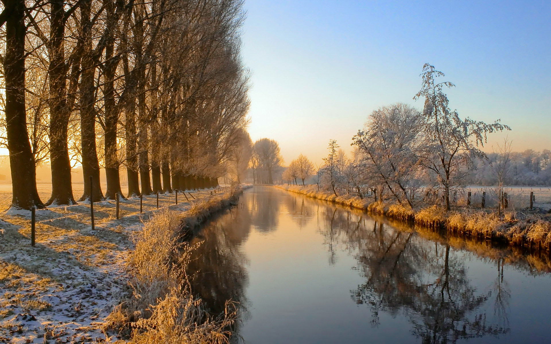 Download: Canal HD Wallpaper