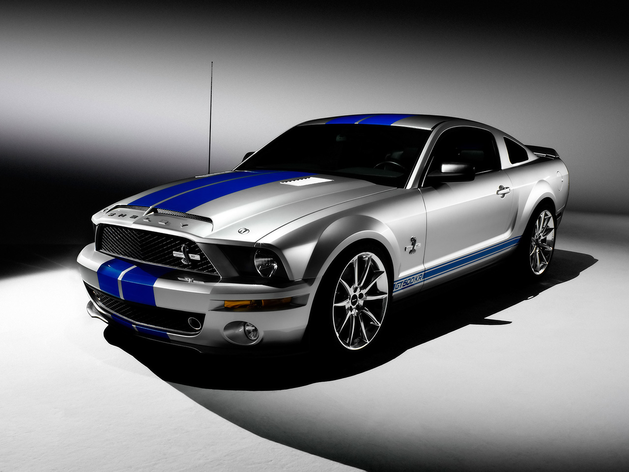Car Ford Mustang GT500
