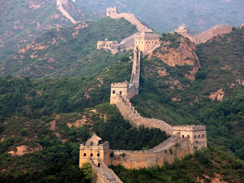 Calculating its ramifications and interior construction is estimated that the wall has at least 8851 miles long, stretching from the border of Korea over ...