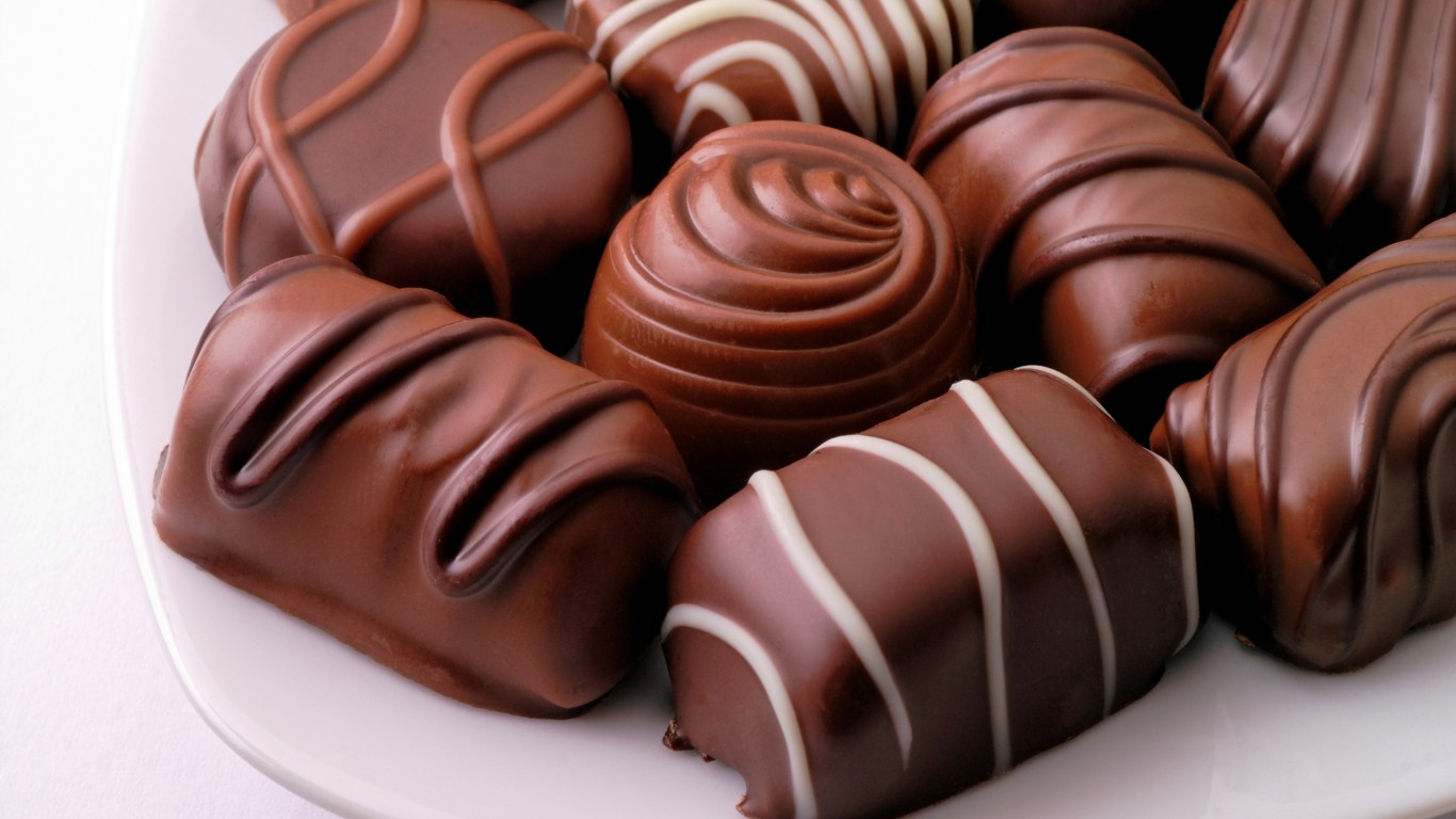 Although we already know that chocolates can help improve the memory, another study published by British Medical Journal's cardiology magazine called Heart, ...