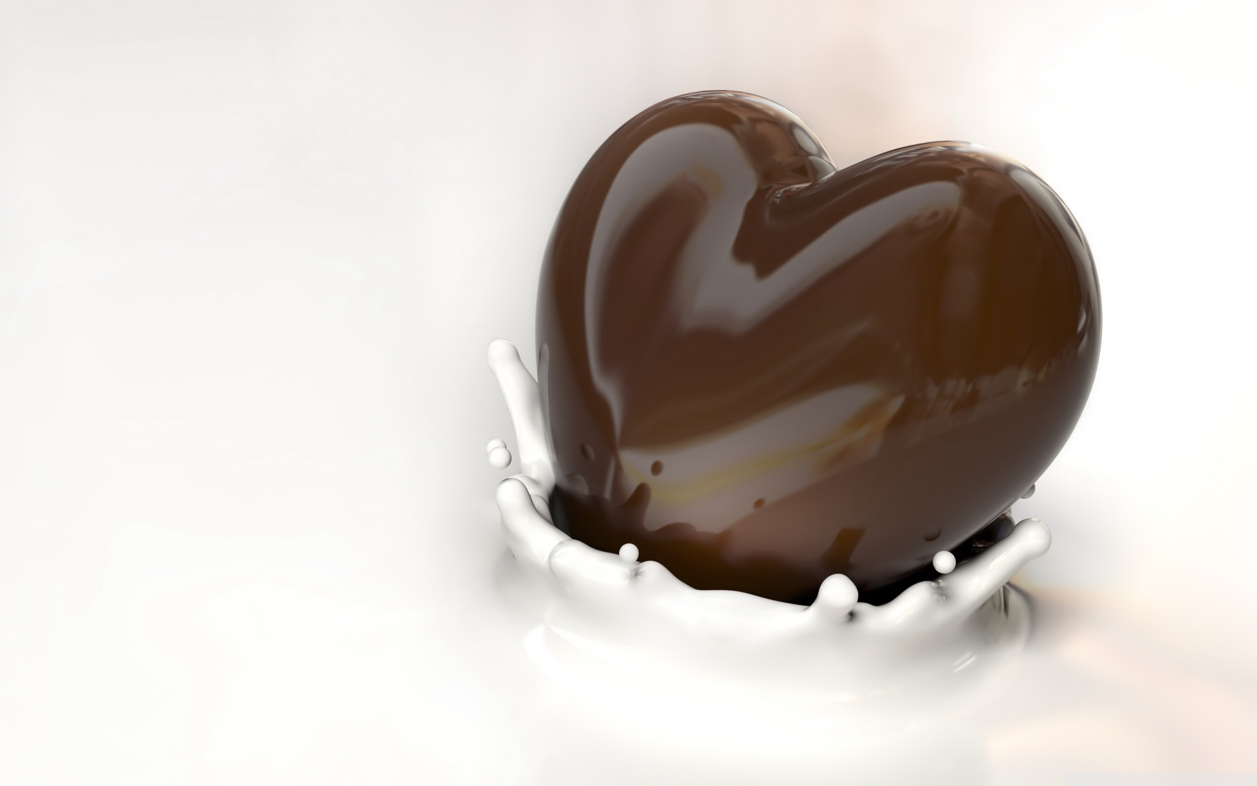 Chocolate Heart splash in Milk