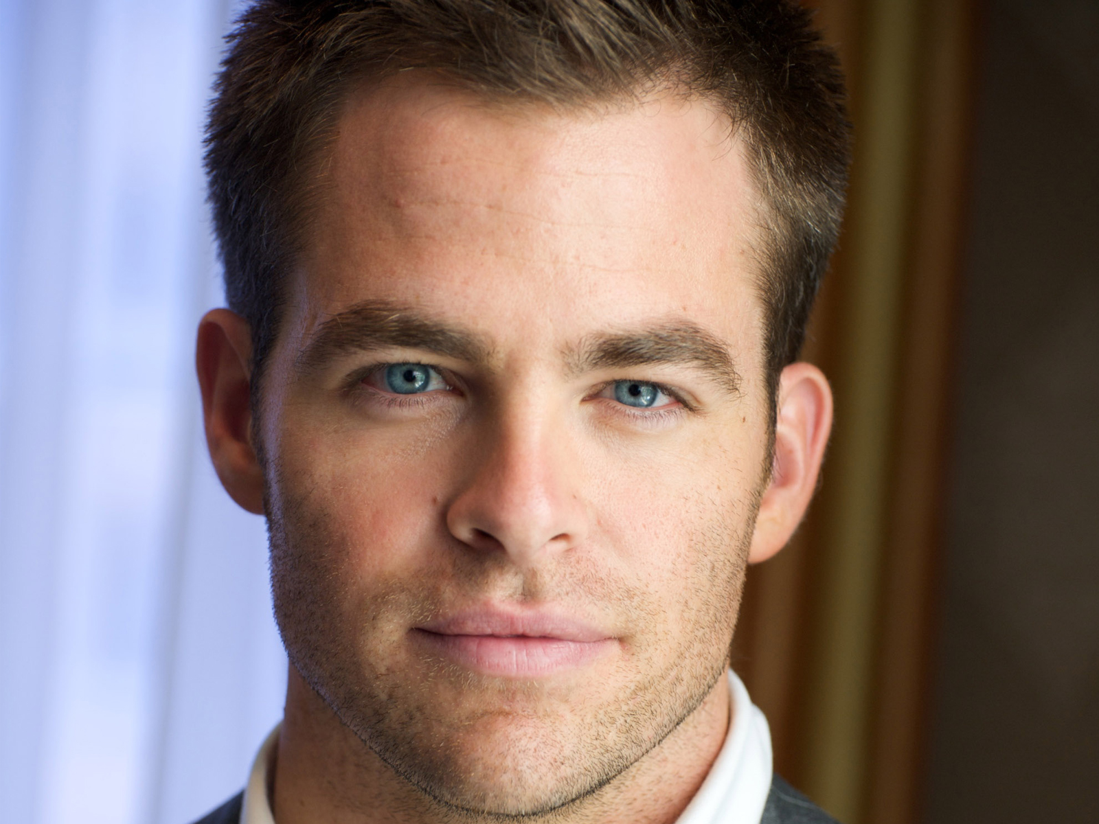 Chris Pine Pictures