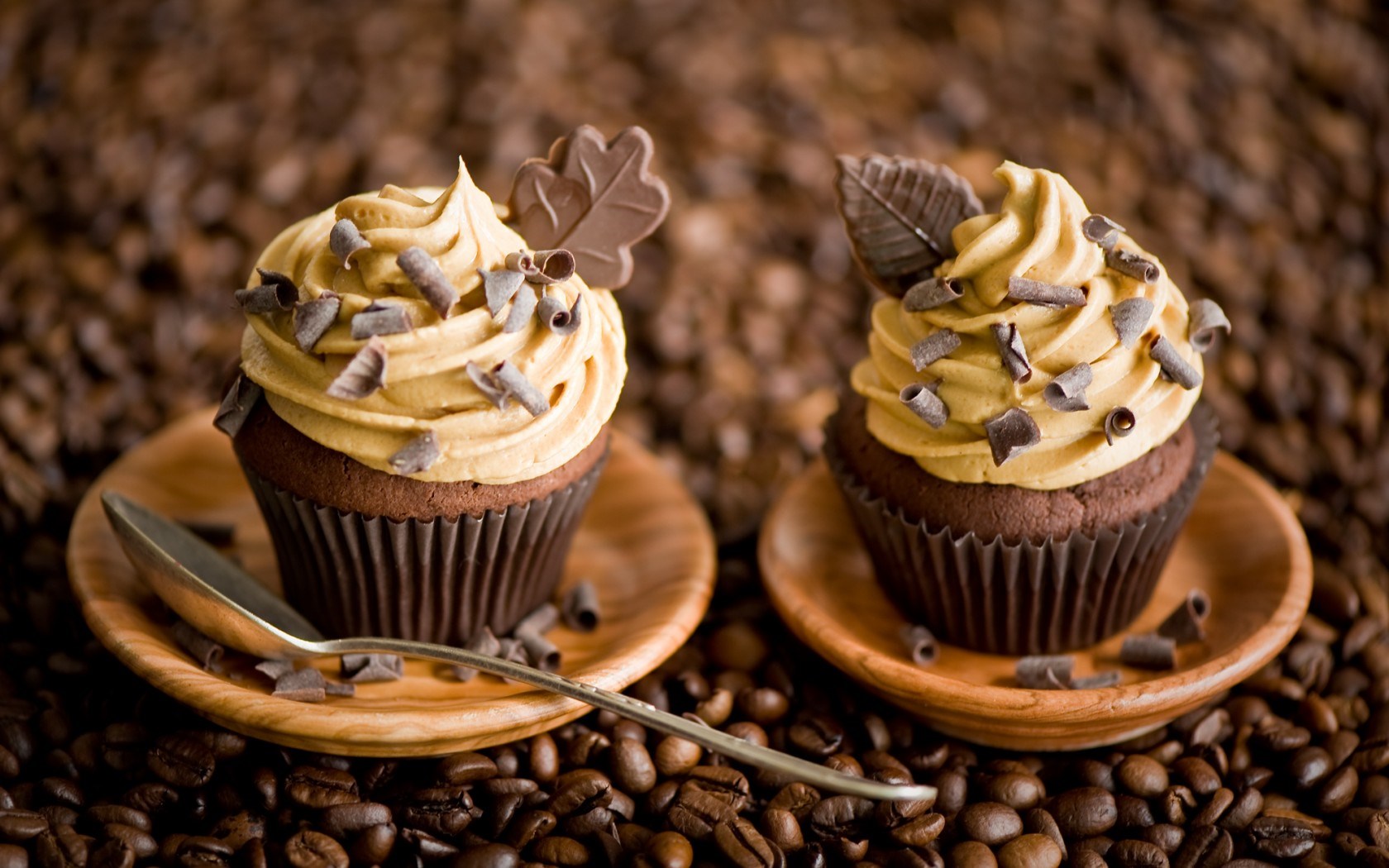 Cupcakes Chocolate Leaves Cream Dessert Coffee