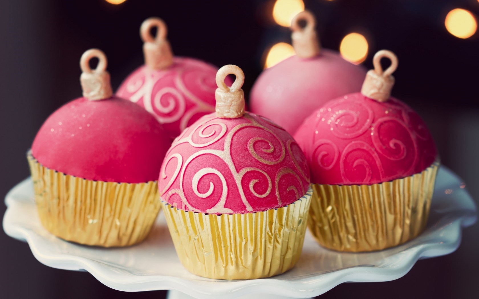 Cute Holiday Cupcakes Wallpaper