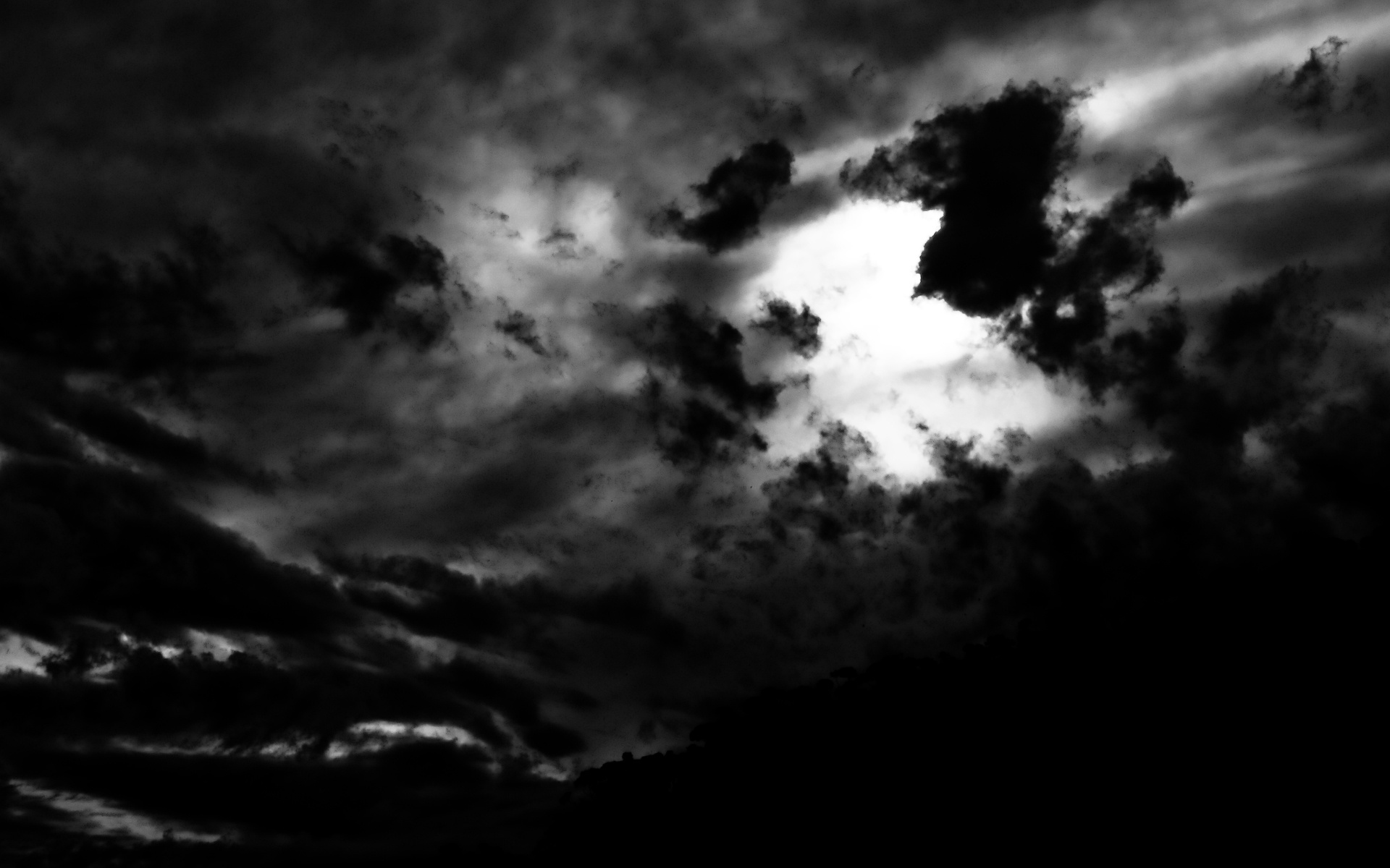Dark Clouds Wallpaper HD