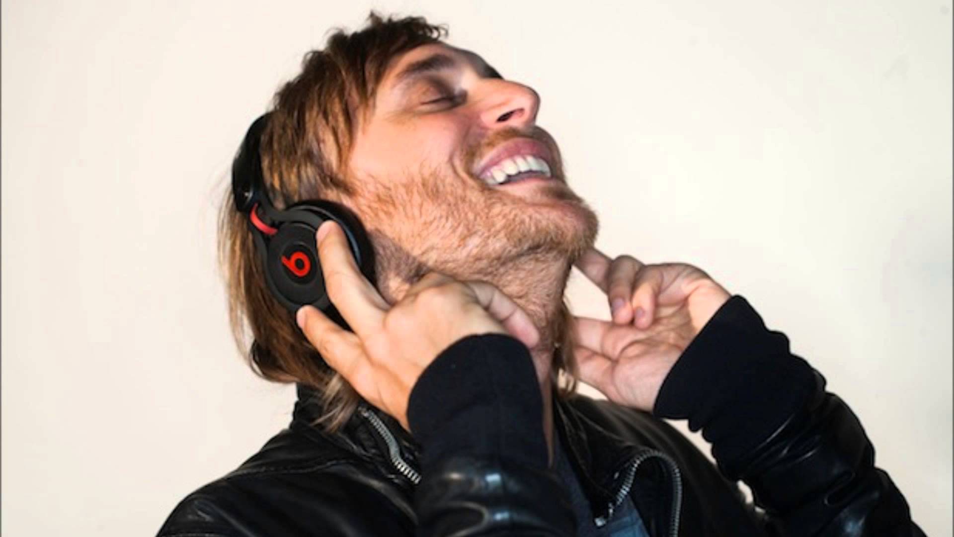 Unboxing Beats by Dr.Dre mixR created by David Guetta (Fake) Teaser