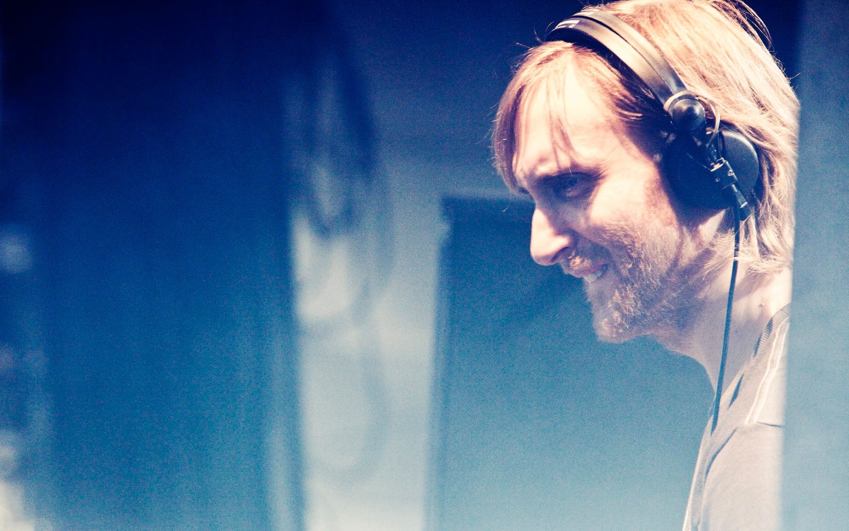Today's stories include David Guetta's message to his critics, Above & Beyond on American EDM, Amon Tobin's ISAM Live 2.0 Tour, and the SOUNDUO Dub ...