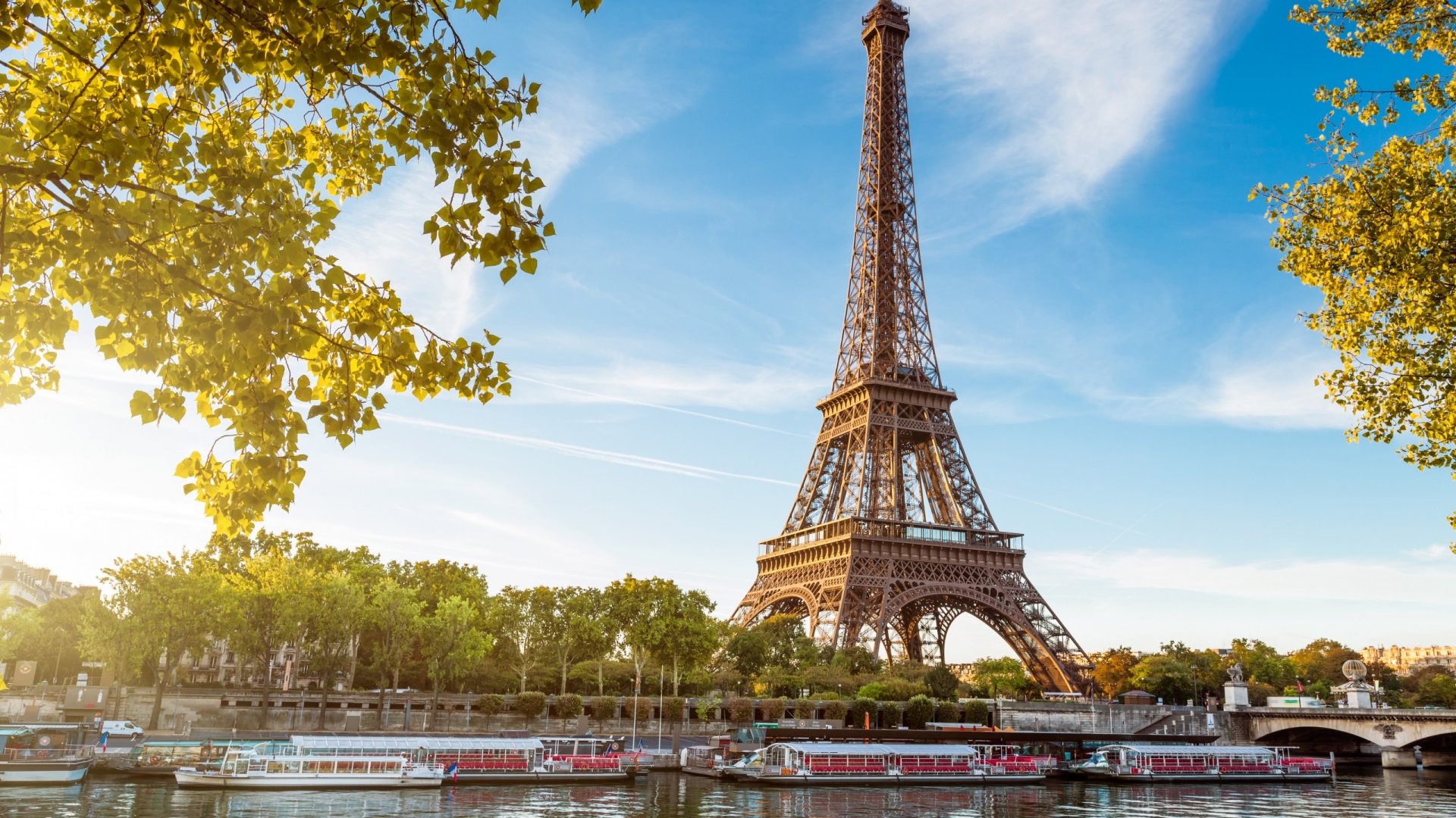 Eiffel Tower Wallpaper HD Free Download
