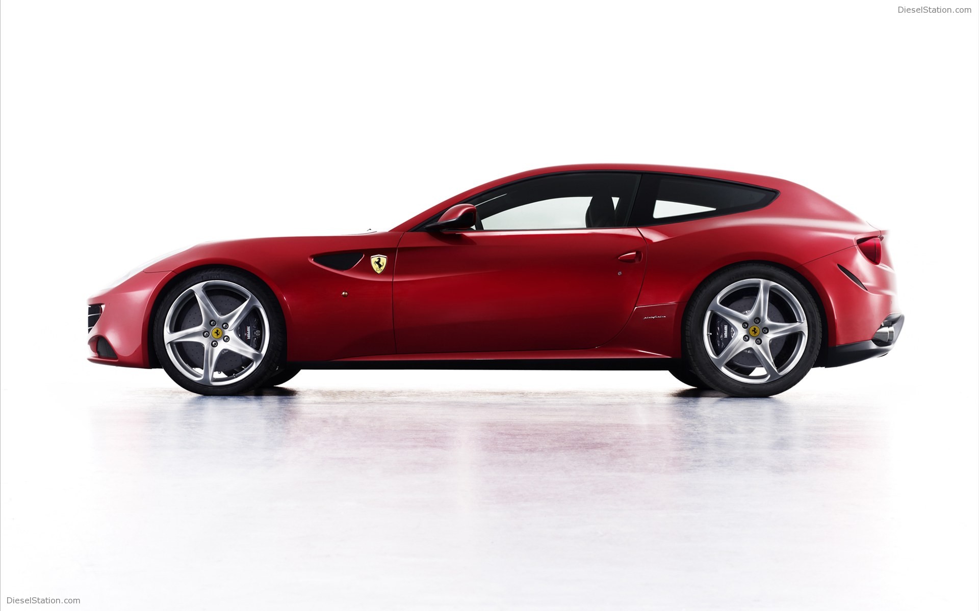Ferrari FF Car