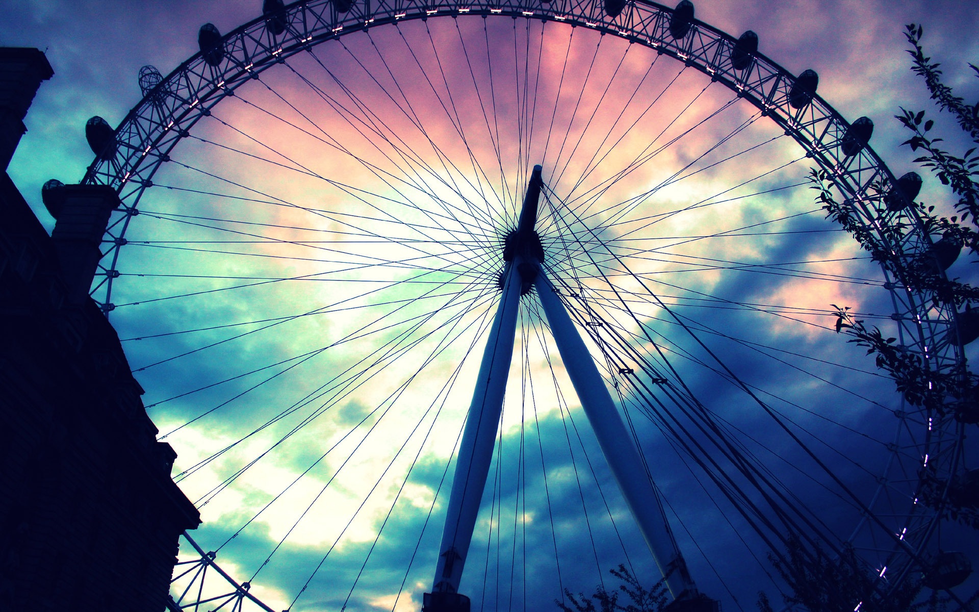 Ferris Wheel ...