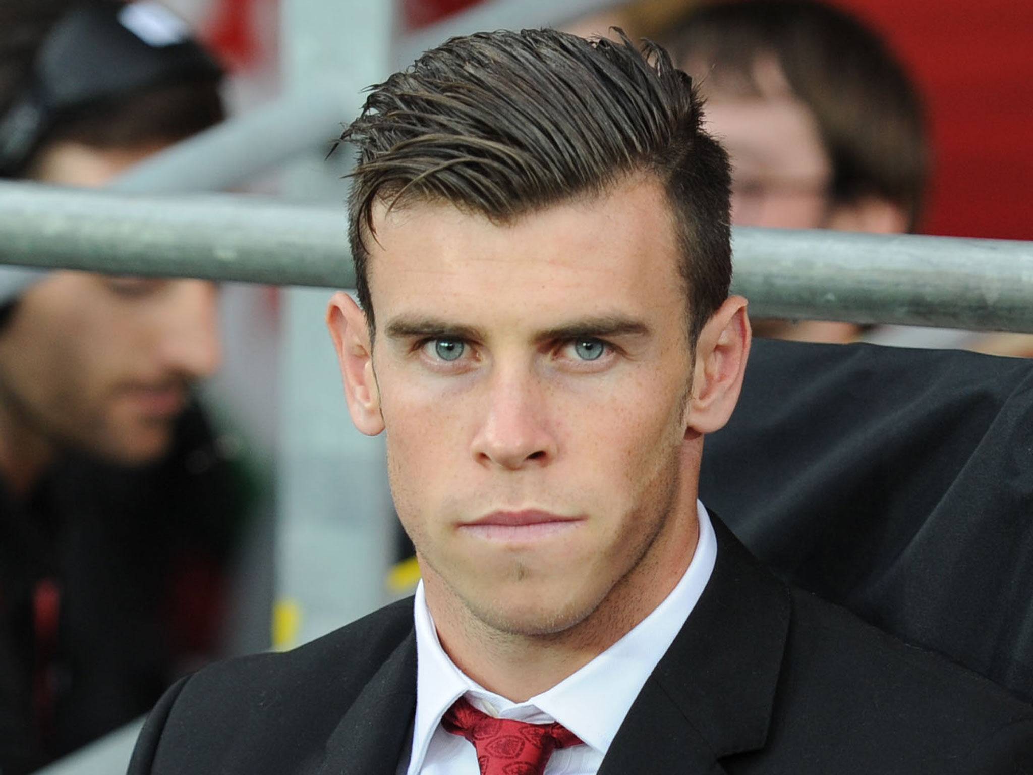 Gareth Bale signing for Chelsea would spell trouble for Premier League rivals, says Gary Neville
