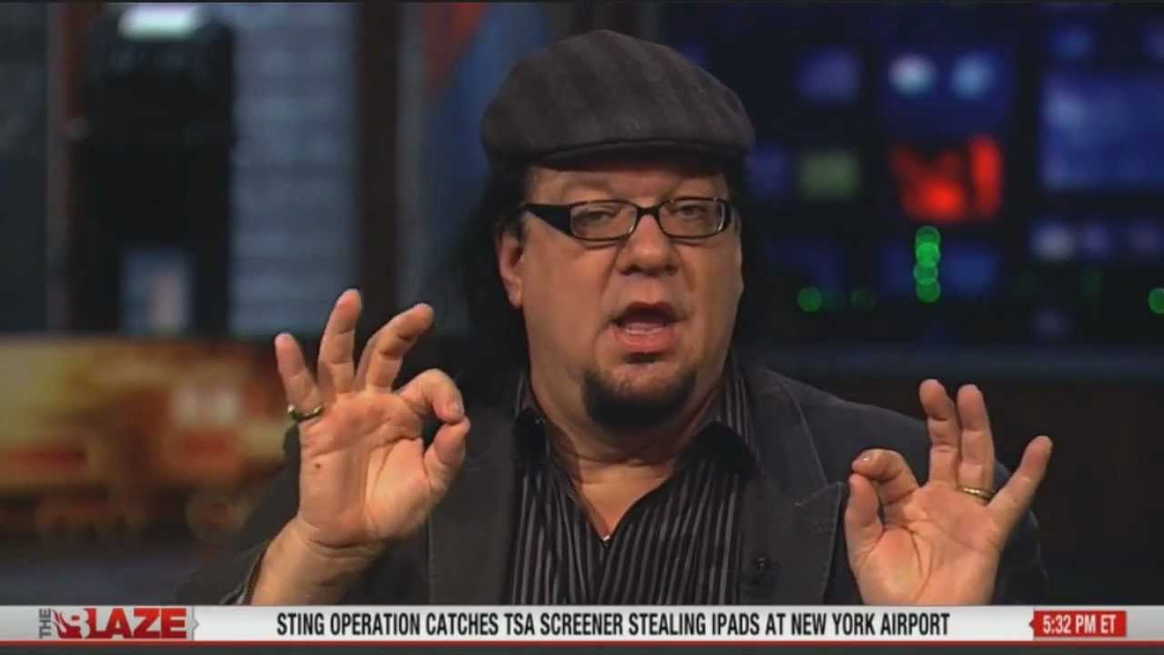 Glenn Beck talks to Penn Jillette, author of "Every Day is an Atheist Holiday! More Magical Tales"