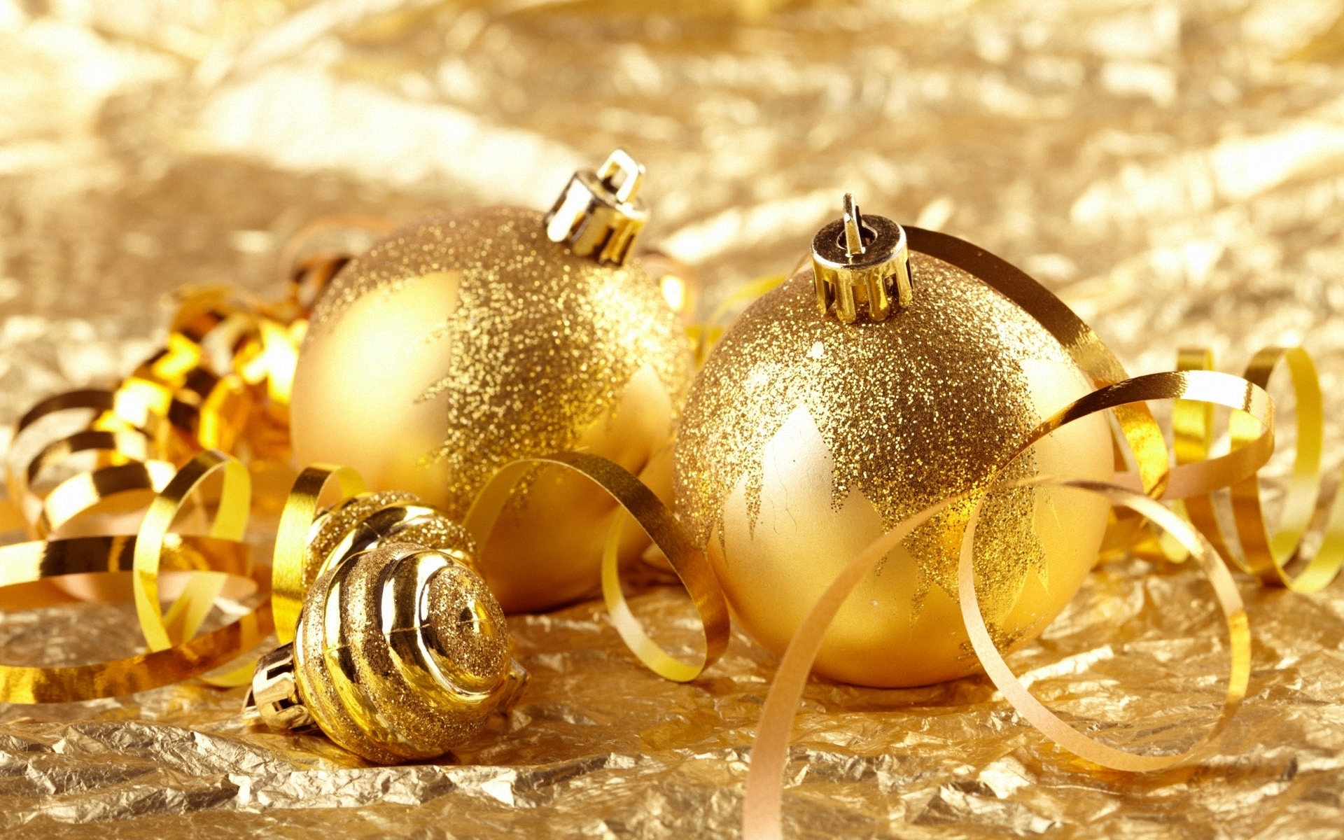 Christmas Golden Christmas ornaments