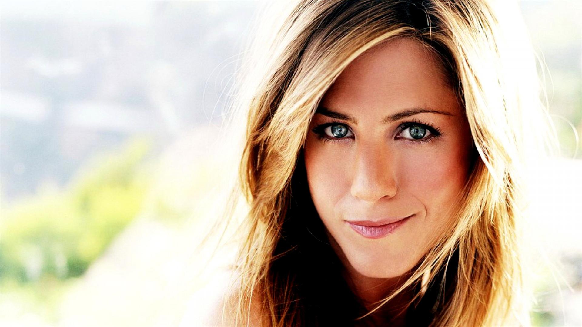 42 Things You Probably Didn't Know about Jennifer Aniston : People : BOOMSbeat