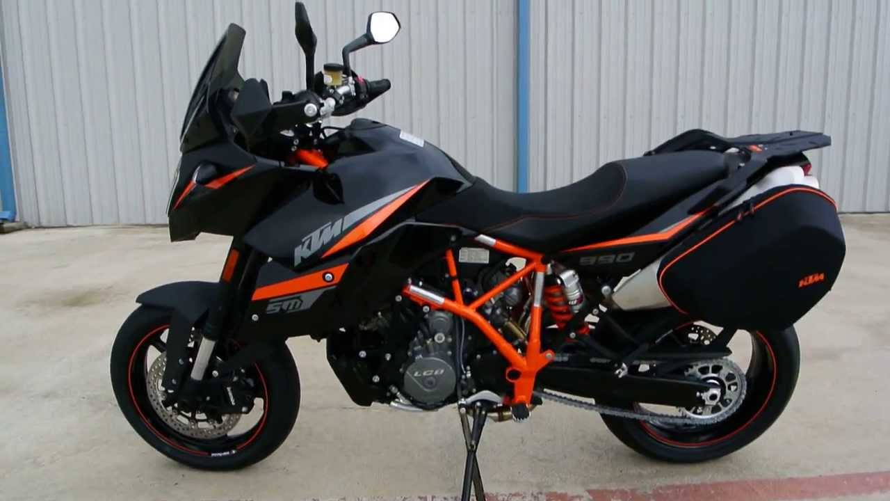 Overview and Review: 2013 KTM 990 Supermoto SMT