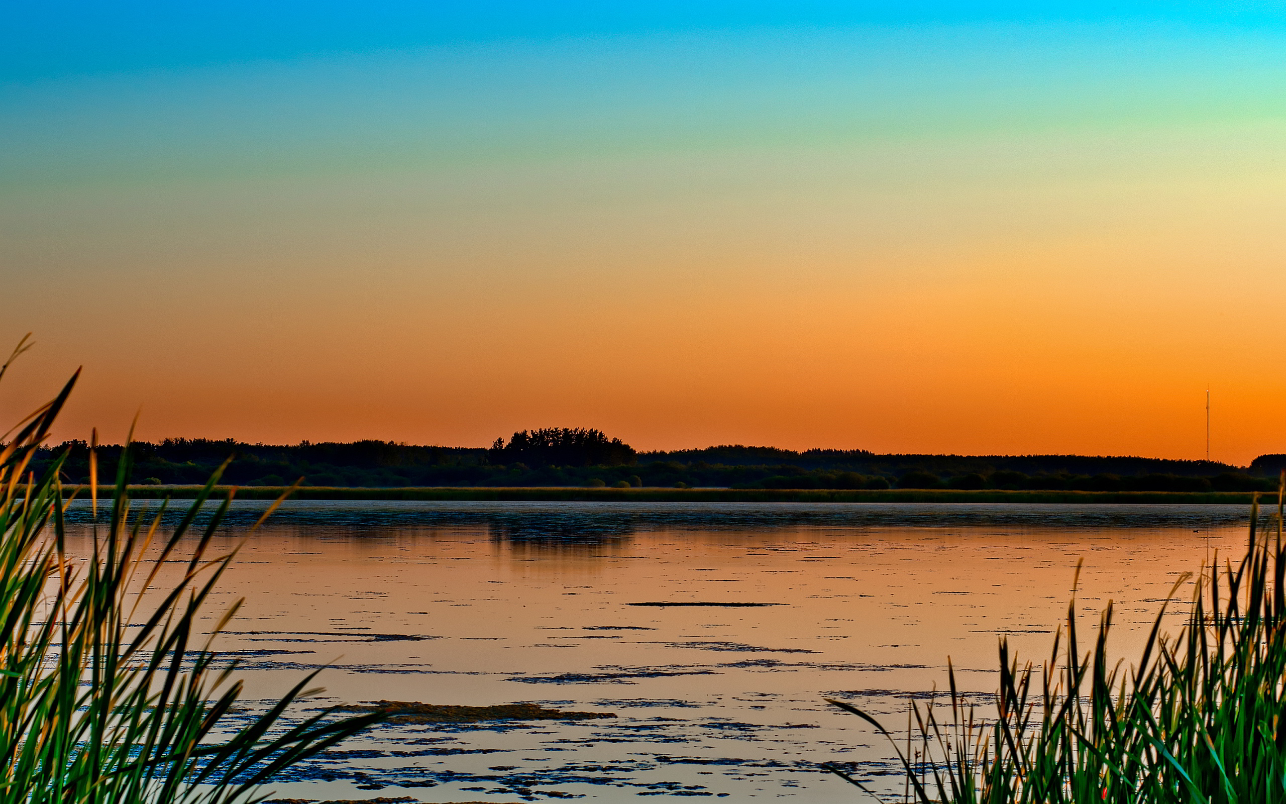 Lake sunset horizon