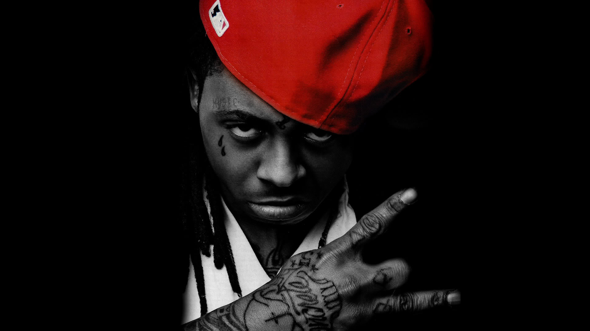 Shots were fired this weekend at the tour bus of hip hop star Lil Wayne after he performed in an ATL nightclub.