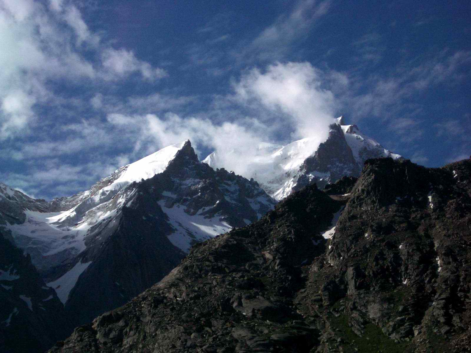 File:Mountain peaks, Lahul.jpg