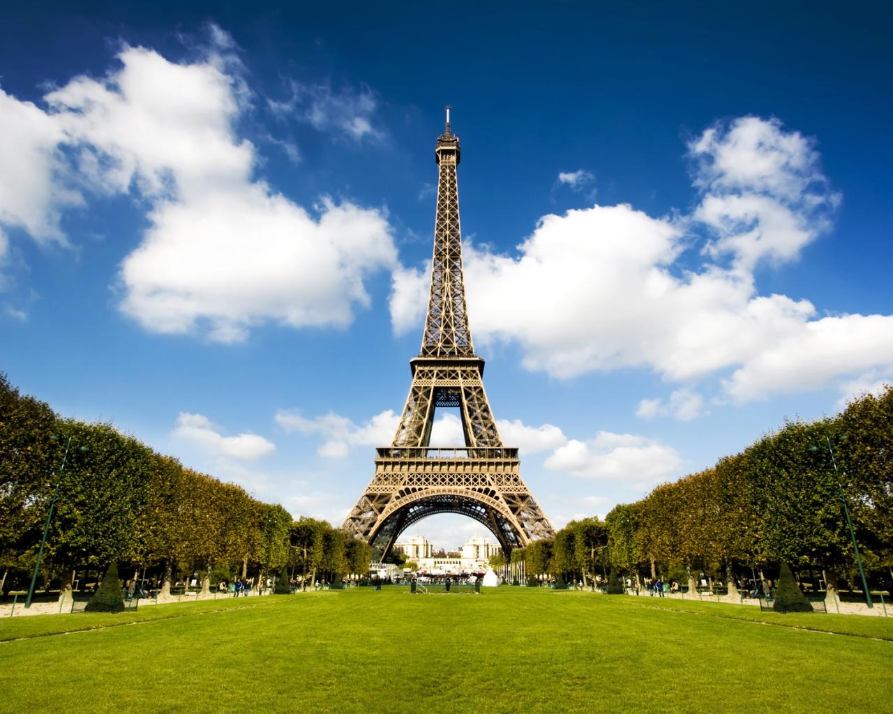 Paris Tourist Attractions