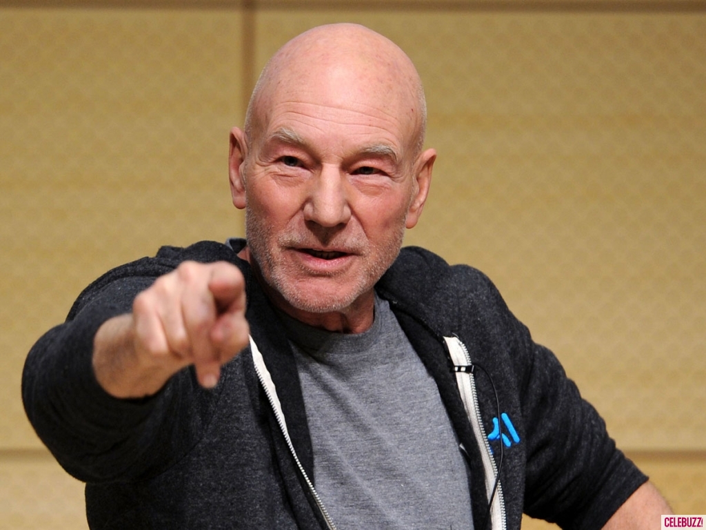 Straight Actor Patrick Stewart Laughs Off Being Outed as Gay by British Newspaper | Celebuzz