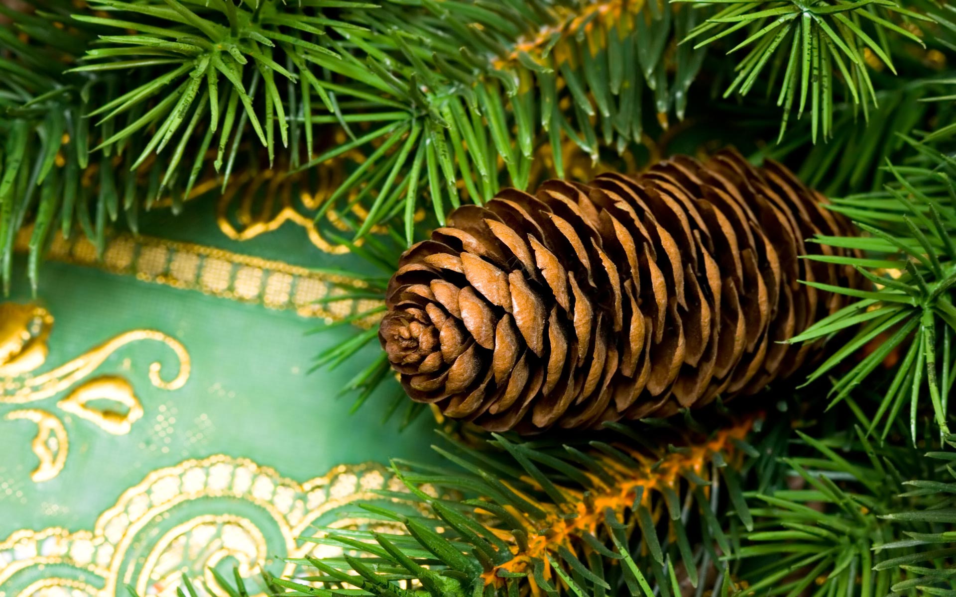 Desktop backgrounds · Backgrounds · Holiday Christmas pine