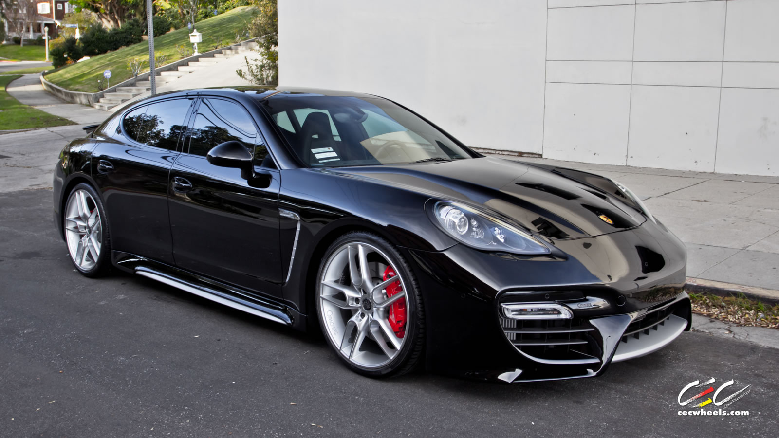 Caractere Exclusive Panamera Turbo S Gets CEC 22" Wheels - photo gallery