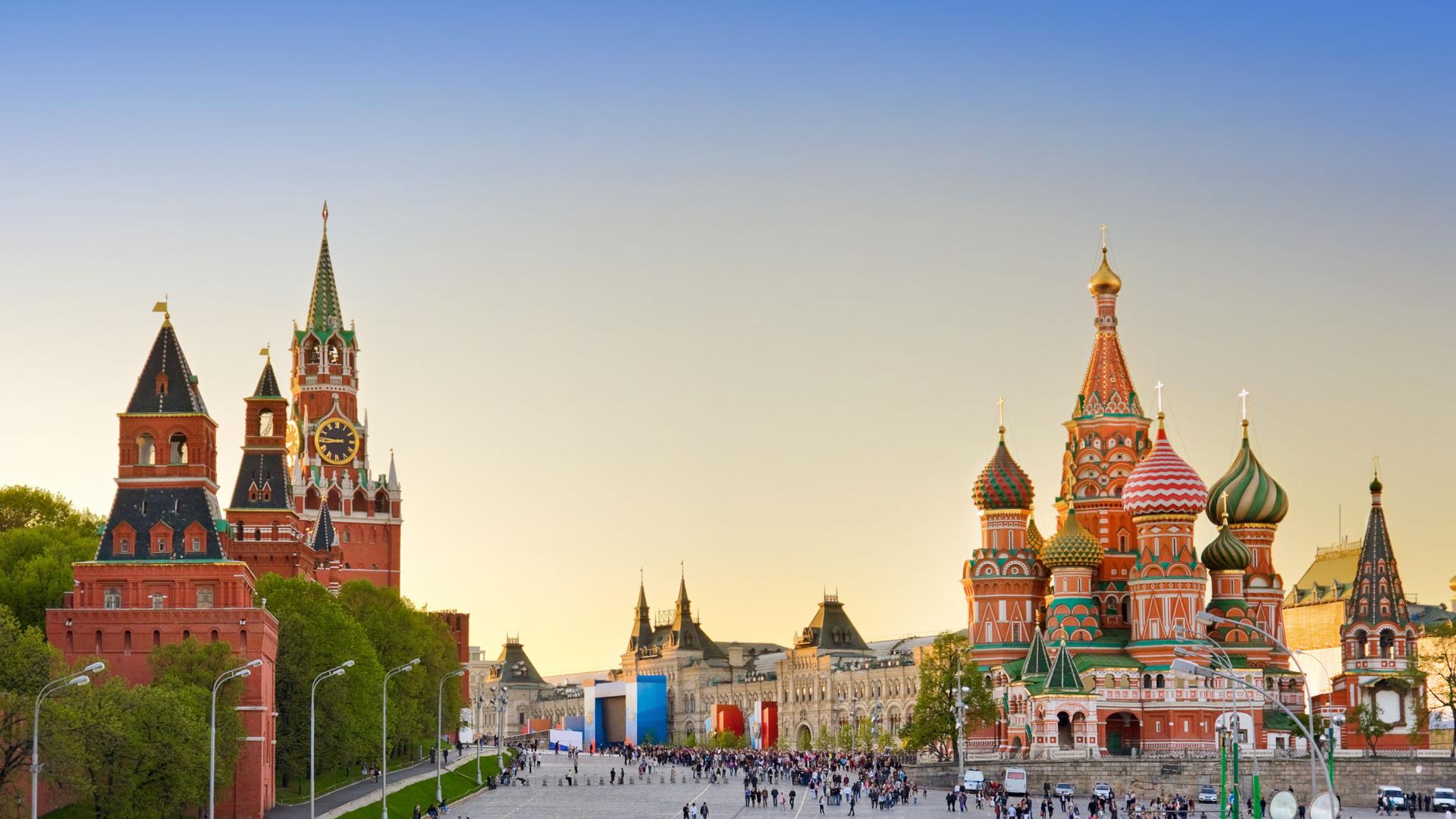Experience the beauty of Russia! With its striking contrasts, Russia offers a near endless variety of picture-perfect landscapes straddling two continents, ...