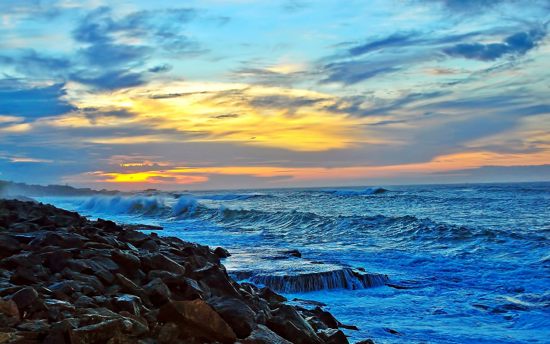 Sea coast sunset