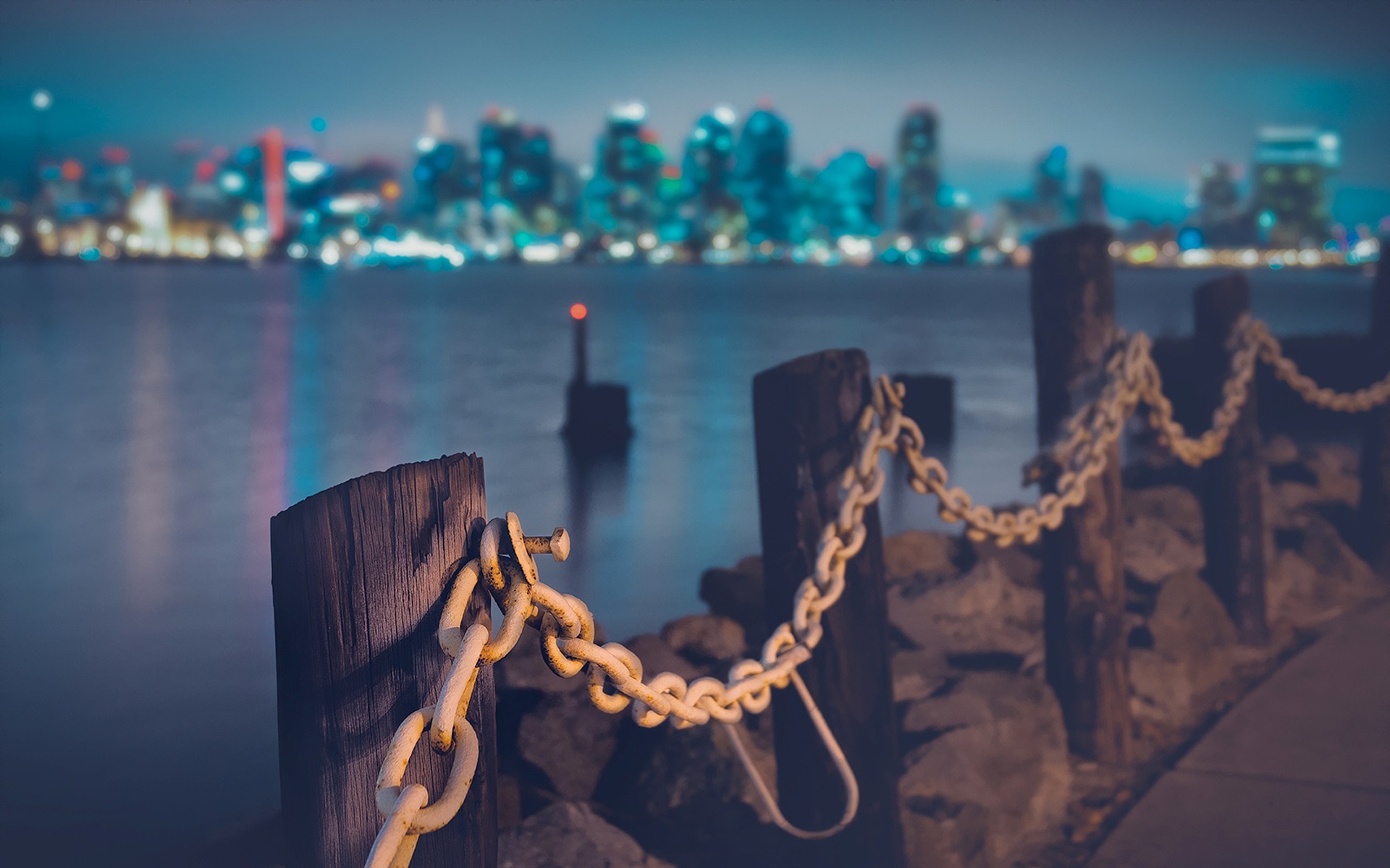 Shore chains city skyline Wallpapers Pictures Photos Images · «