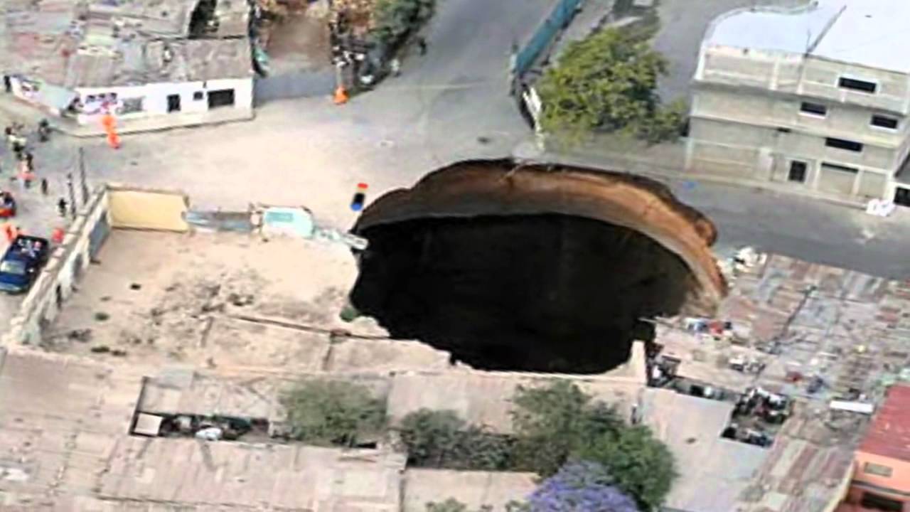 Man Falls Down Guatemala Sinkhole! (FAKE)
