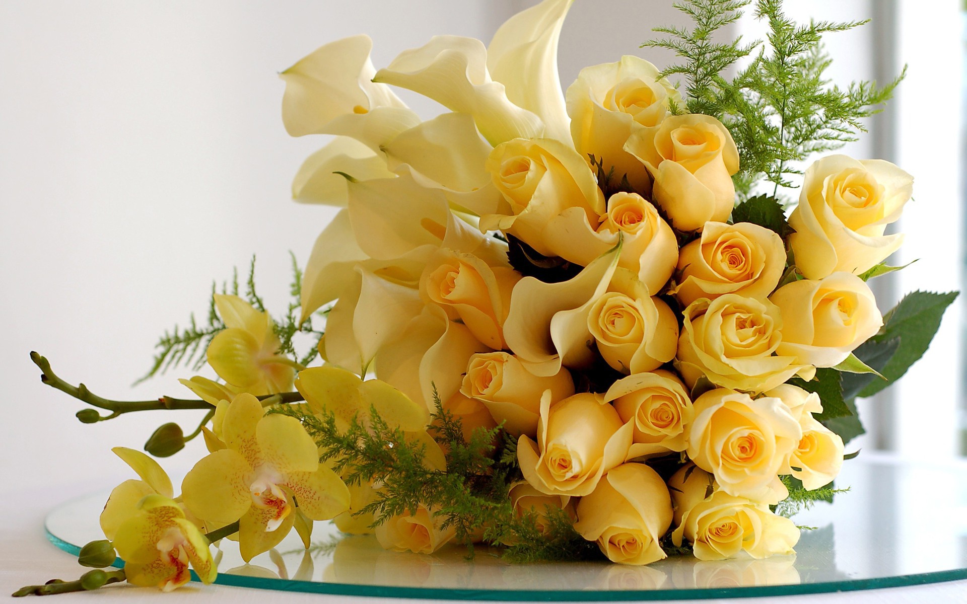 Stunning bouquet of yellow roses
