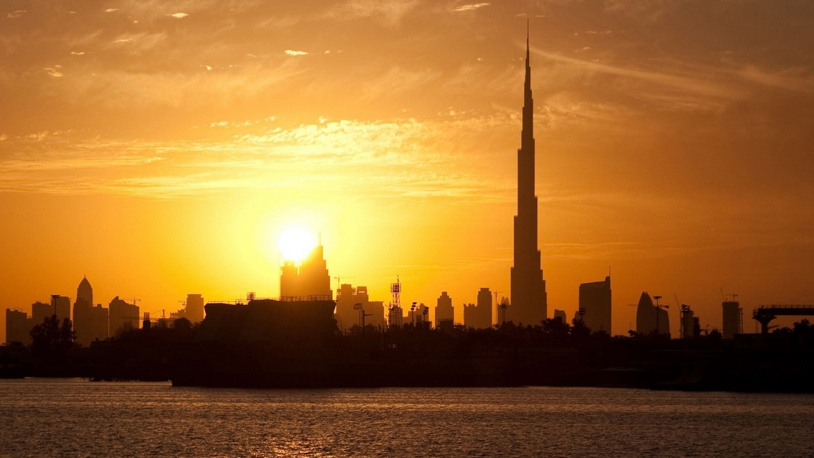 Description: The Wallpaper above is Dubai sunset skyline Wallpaper in Resolution 1600x900. Choose your Resolution and Download Dubai sunset skyline ...