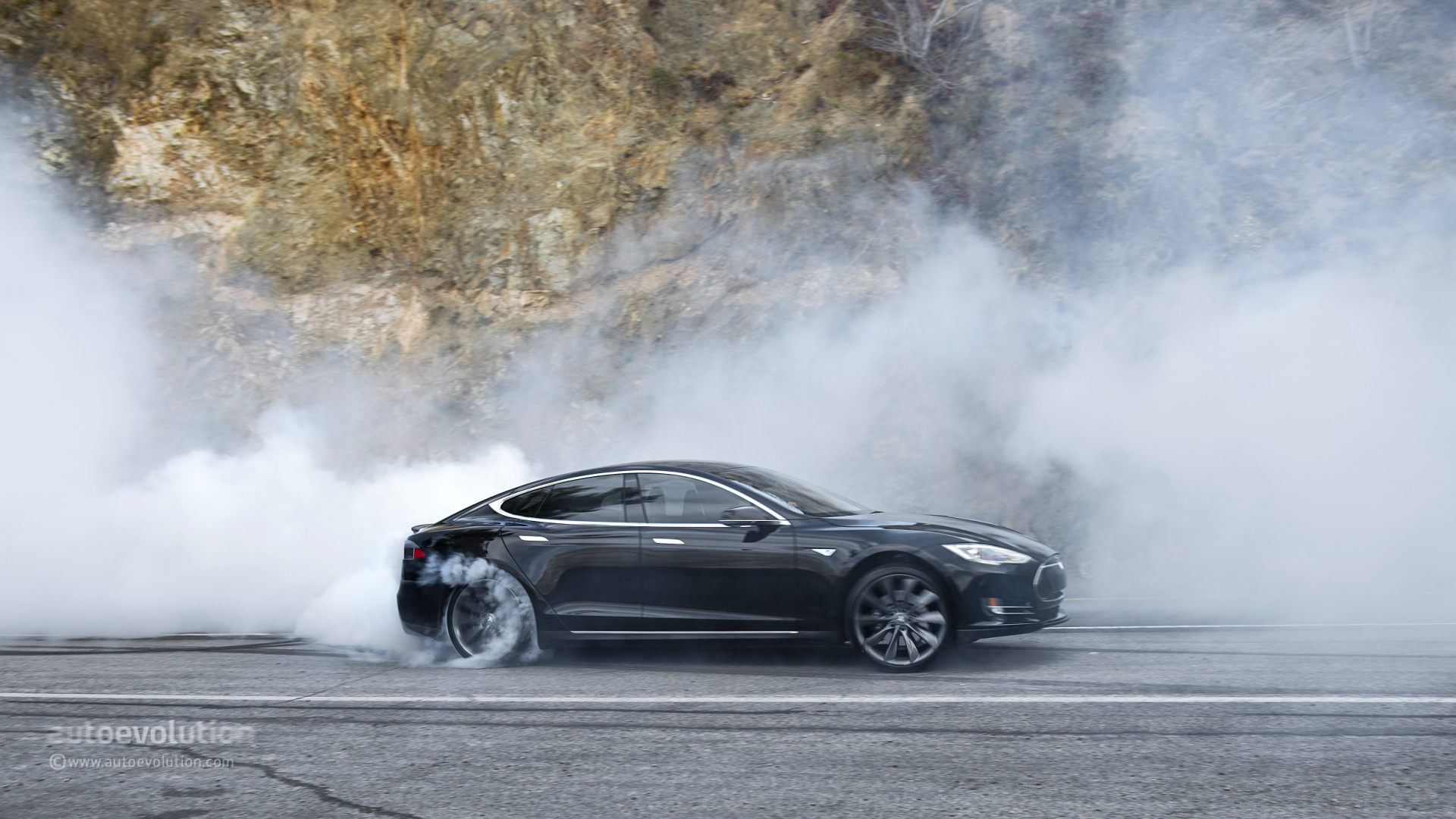 UPDATE: Tesla Model S P85D - 2.8-Second 0 to 60 MPH Launch May Be Possible With Firmware Update