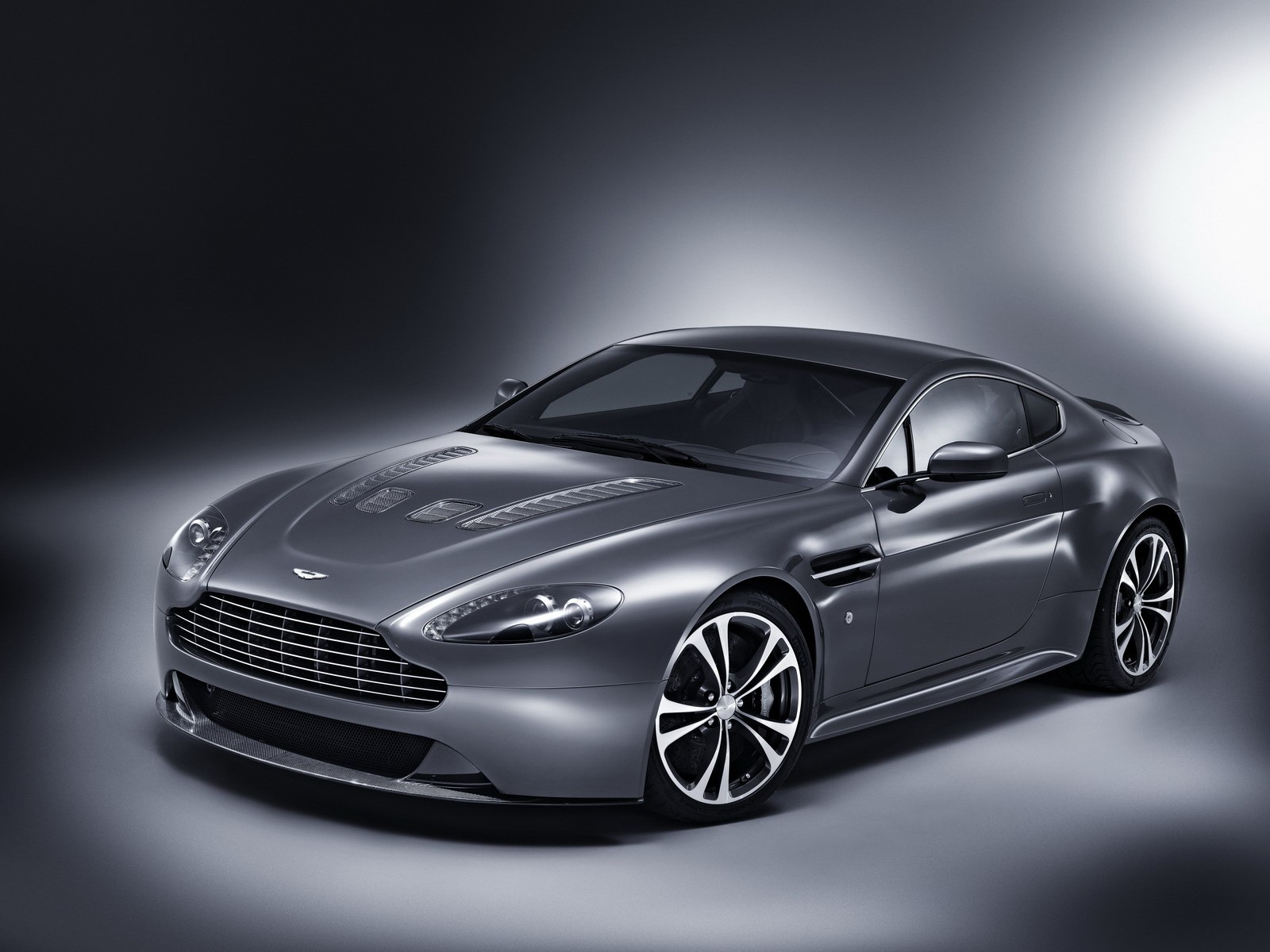 Hope you like this amazing aston martin V12 Vantage wallpaper background in high resolution as much as we do!