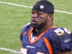 Al Wilson of the Denver Broncos (2006-11-19).jpg