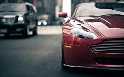 Aston Martin V8 Vantage Traffic City