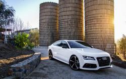 Awesome Audi RS7 Wallpaper