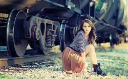 Beautiful Girl Train Photo HD Wallpaper