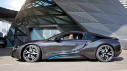 First global deliveries of the BMW i8.