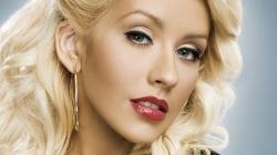 ... Christina Aguilera ...
